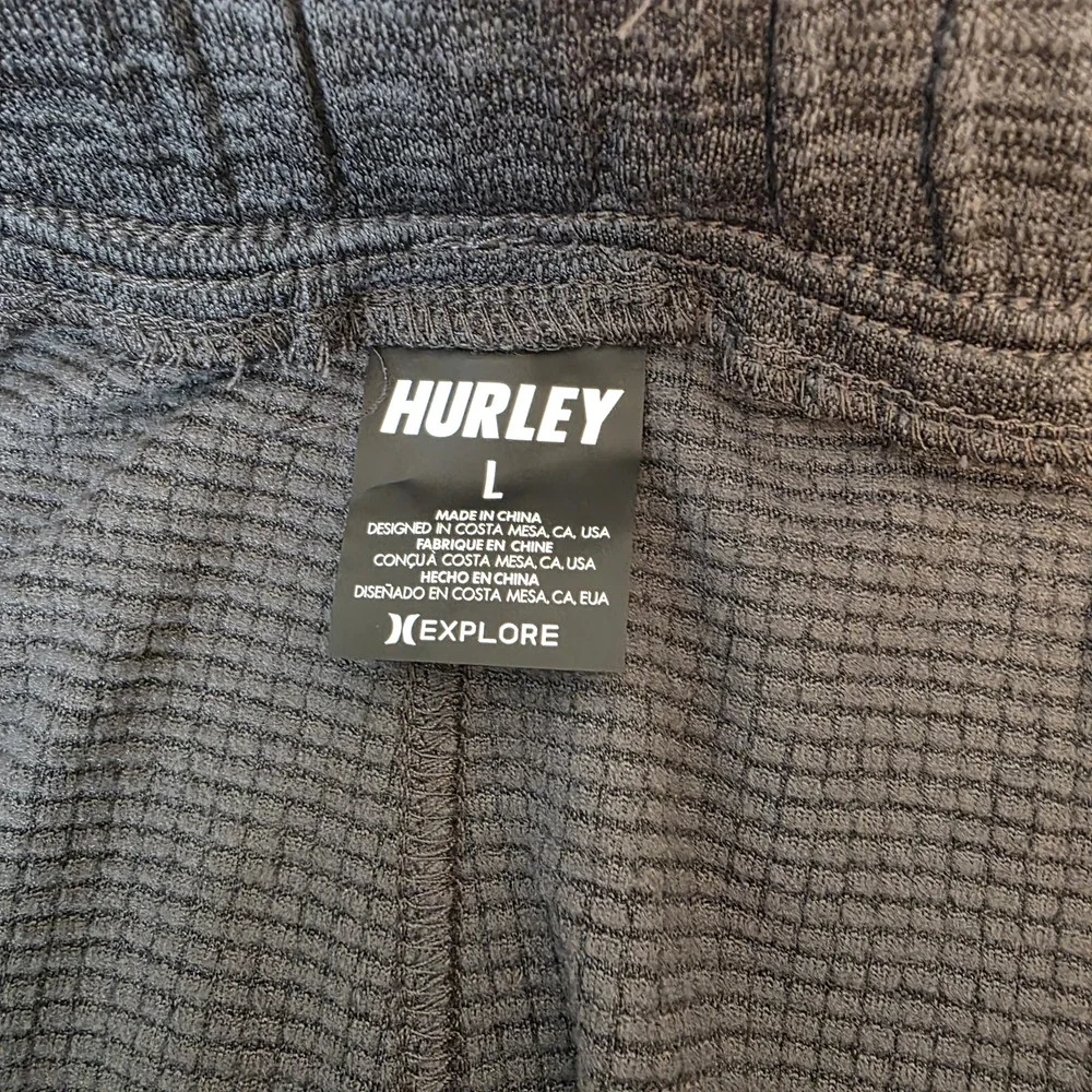 Hurley explore daybreak